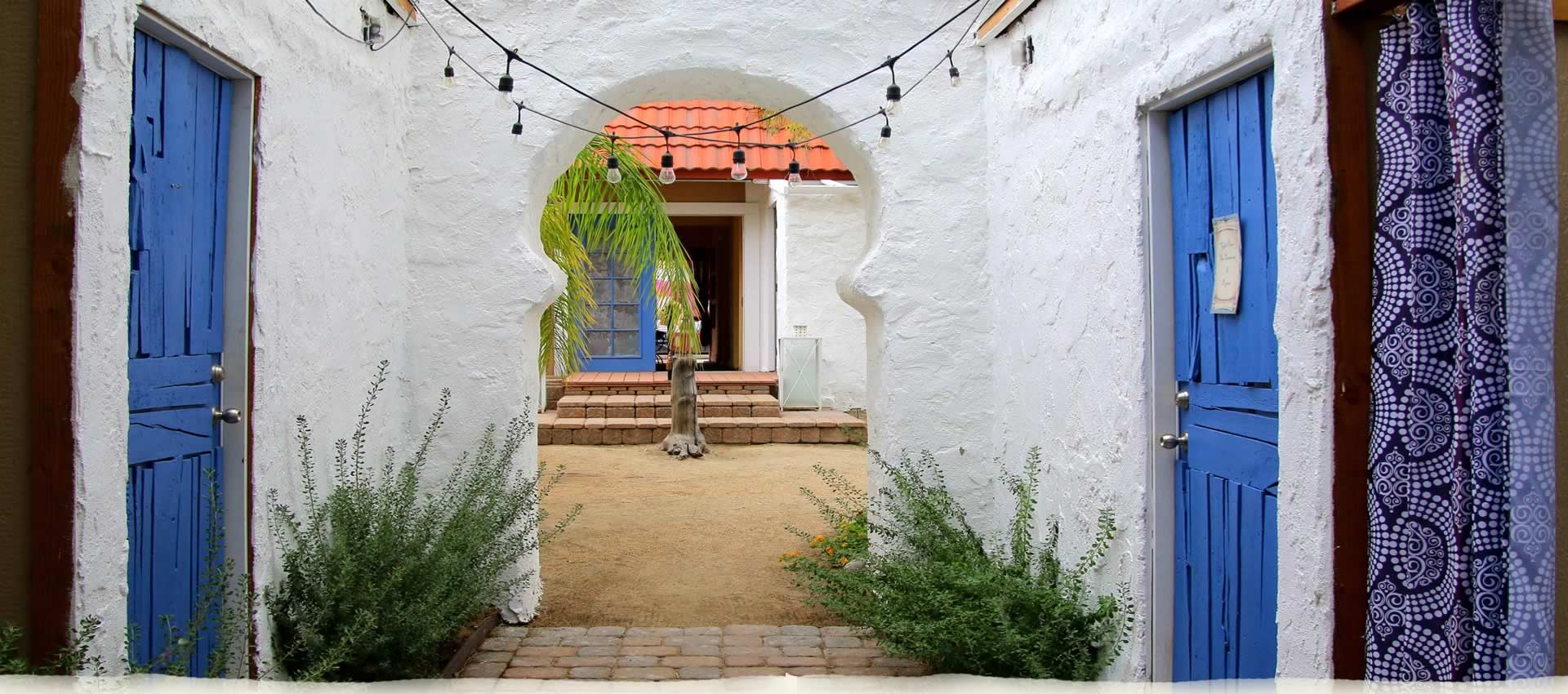 El Morocco Inn Spa Garden with blue doors