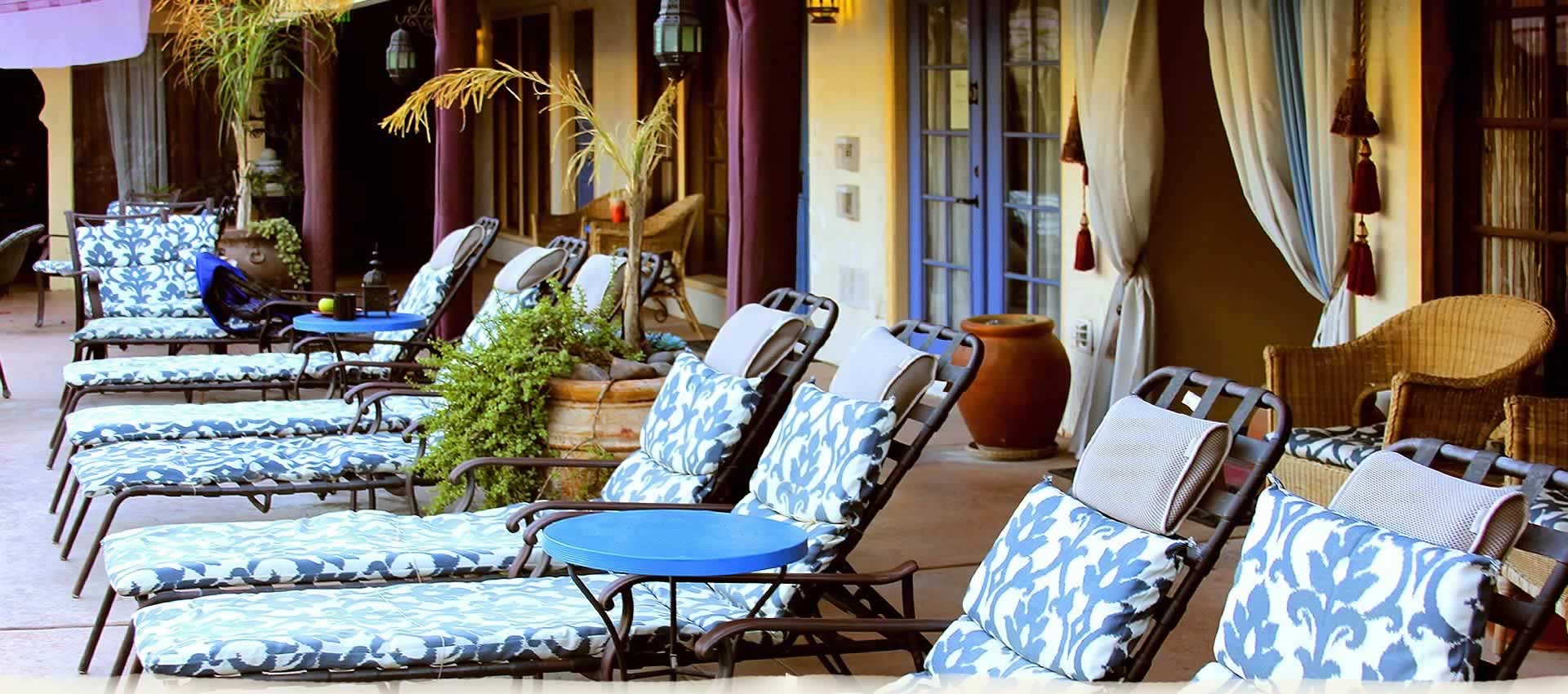 El Morocco Inn & Spa patio lounge chairs